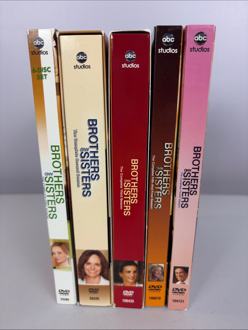 Brothers & Sisters Complete Series Seasons 1-5 DVD Lot ABC Sally Field - Picture 4 of 10